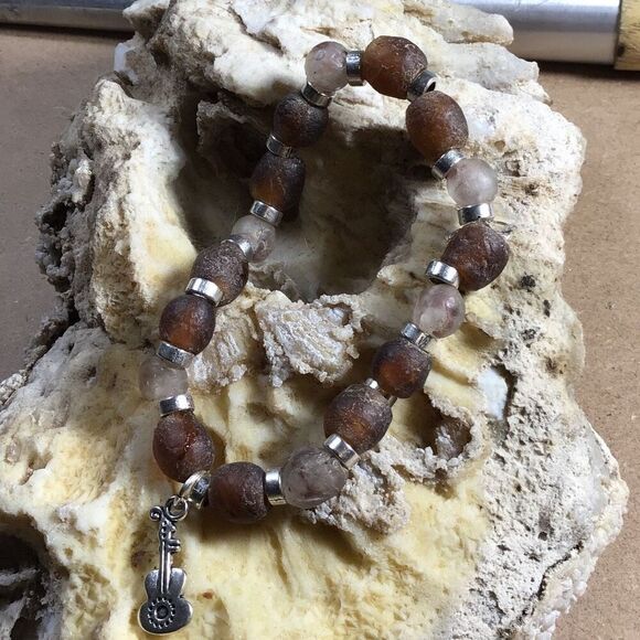 Bracelet, Handmade African Beaded Bracelet, NEW, Stretch, Brown and Tan - Picture 2 of 4